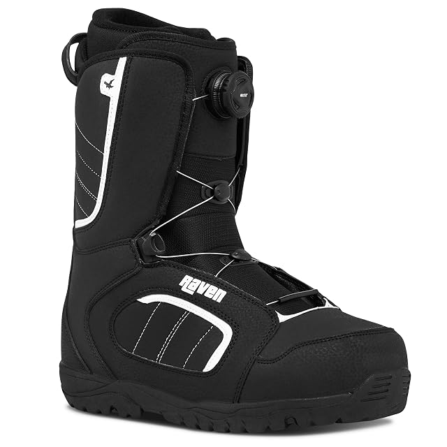 Raven Target Moz snowboard boot with a single ATOP tightening dial